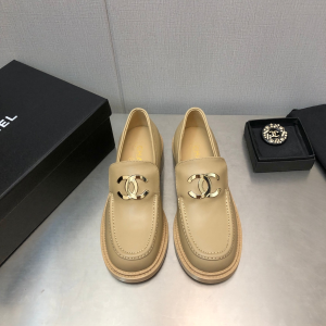 Essenceofluxury Womens Shoes Chanel CC Logo Beige Leather Loafers 35 To 41 A151PP580 AA199720