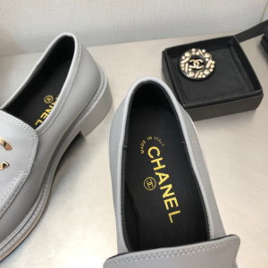 Essenceofluxury Womens Shoes Chanel CC Logo Gray Leather Loafers 35 To 41 A151PP580 AA199721