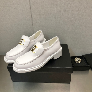 Essenceofluxury Womens Shoes Chanel CC Logo White Leather Loafers 35 To 41 A151PP580 AA199719
