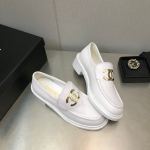 Essenceofluxury Womens Shoes Chanel CC Logo White Leather Loafers 35 To 41 A151PP580 AA199719