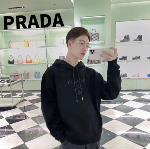 Essenceofluxury Womens Clothing Prada Black Cotton Sweatshirt SML A155PP480 AA199943