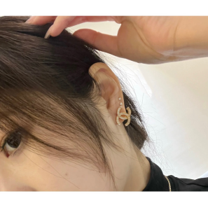 Essenceofluxury Womens Jewelry Chanel Gold White CC Logo Earrings A152PP180 AA199924