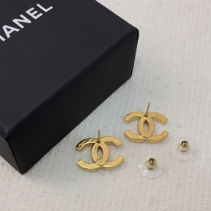 Essenceofluxury Womens Jewelry Chanel Gold White CC Logo Earrings A152PP180 AA199924