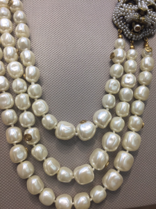 Essenceofluxury Womens Jewelry Gucci Feline Pearls Necklaces A152PP380 AA199932