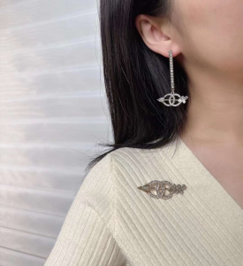 Essenceofluxury Womens Jewelry Chanel Crystals CC Logo Brooch A39PP180 AA200209