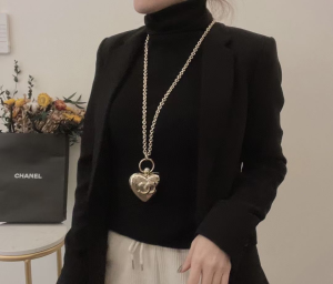 Essenceofluxury Womens Jewelry Chanel Gold CC Heart Pendant Necklaces A62PP380 AA200232