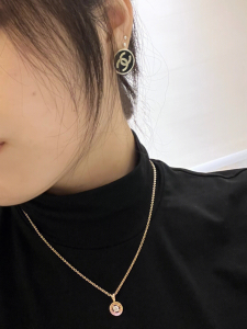 Essenceofluxury Womens Jewelry Chanel CC Logo Round Earrings A152PP180 AA200457