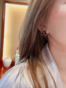 Essenceofluxury Womens Jewelry Chanel CC Logo Round Earrings A152PP180 AA200457