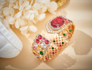 Essenceofluxury Womens Jewelry Louis Vuitton Diamonds Bangle Bracelet A152PP480 AA200475