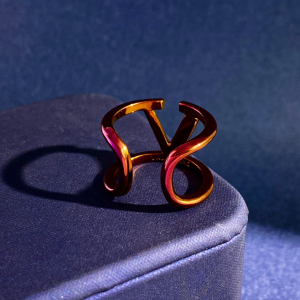 Essenceofluxury Womens Jewelry Valentino Vlogo Signature Metal Rings Purple A152PP180 AA200469