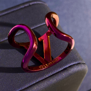 Essenceofluxury Womens Jewelry Valentino Vlogo Signature Metal Rings Purple A152PP180 AA200469
