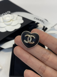 Chanel CC Logo Black Heart Brooch 