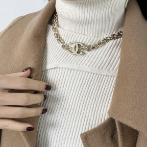 Essenceofluxury Womens Jewelry Chanel Gold CC Logo Chain Necklaces A62PP180 AA200634