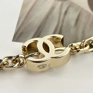 Essenceofluxury Womens Jewelry Chanel Gold CC Logo Chain Necklaces A62PP180 AA200634