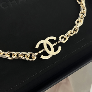 Essenceofluxury Womens Jewelry Chanel Gold CC Logo Chain Necklaces A62PP180 AA200634