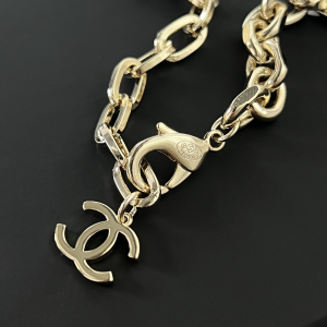 Essenceofluxury Womens Jewelry Chanel Gold CC Logo Chain Necklaces A62PP180 AA200634