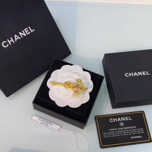 Essenceofluxury Womens Jewelry Chanel Gold CC Logo Hair Clip A39PP180 AA200620