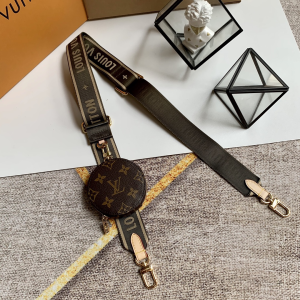 Louis Vuitton Bandouliere Shoulder Strap Round Purse Green Louis Vuitton Bandouliere Shoulder Strap Round Purse Green