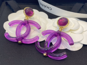 Essenceofluxury Womens Jewelry Chanel CC Logo Earrings Purple A39PP180 AA200930