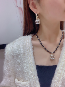 Essenceofluxury Womens Jewelry Chanel CC Logo Lock Earrings A39PP180 AA200924