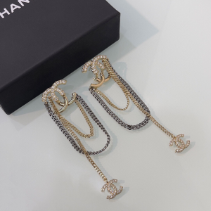 Essenceofluxury Womens Jewelry Chanel Crystals CC Logo Chain Earrings A39PP180 AA200922