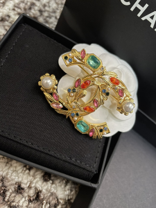 Essenceofluxury Womens Jewelry Chanel CC Logo Flower Brooch A152PP180 AA201116