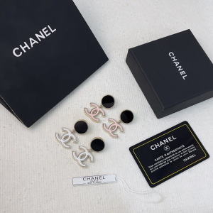 Essenceofluxury Womens Jewelry Chanel CC Logo Pendant Earrings A152PP180 AA201127