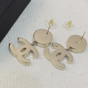 Essenceofluxury Womens Jewelry Chanel CC Logo Pendant Earrings A152PP180 AA201127