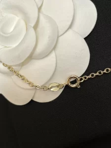 Essenceofluxury Womens Jewelry Chanel Gold Bottle Pendant Necklaces A152PP180 AA201118