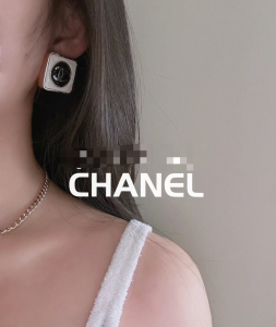 Essenceofluxury Womens Jewelry Chanel White CC Logo Square Earrings A152PP180 AA201126