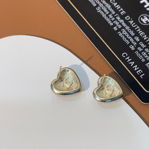 Essenceofluxury Womens Jewelry Chanel CC Crystals Heart Earrings A39PP180 AA201402