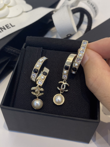 Chanel CC Pearls Earrings 