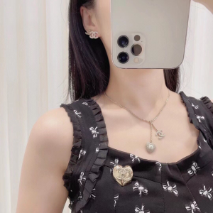 Essenceofluxury Womens Jewelry Chanel Crystals CC Heart Pendant Necklaces A39PP180 AA201412