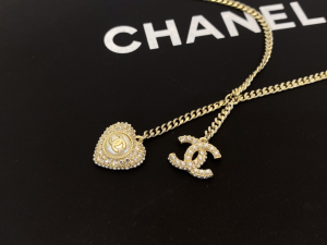 Essenceofluxury Womens Jewelry Chanel Crystals CC Heart Pendant Necklaces A39PP180 AA201412