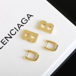 Essenceofluxury Womens Jewelry Balenciaga B Chain XS Gold Earrings A205PP180 AA201643