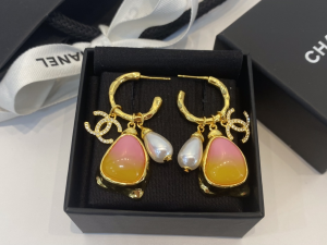 Essenceofluxury Womens Jewelry Chanel Crystals CC Logo Earrings A39PP180 AA201685