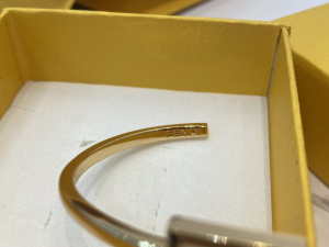 Essenceofluxury Womens Jewelry Fendi Gold Baguette FF Logo Bracelets A39PP180 AA201677