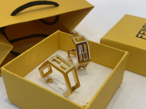 Essenceofluxury Womens Jewelry Fendi Gold Baguette FF Logo Earrings A39PP180 AA201678