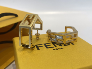 Essenceofluxury Womens Jewelry Fendi Gold Baguette FF Logo Earrings A39PP180 AA201678