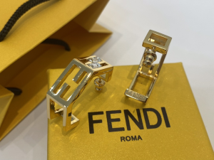 Essenceofluxury Womens Jewelry Fendi Gold Baguette FF Logo Earrings A39PP180 AA201678