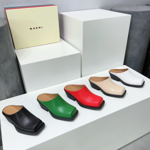 Essenceofluxury Womens Shoes Armani Leather Mule in Black 35 To 40 A151PP480 AA201811