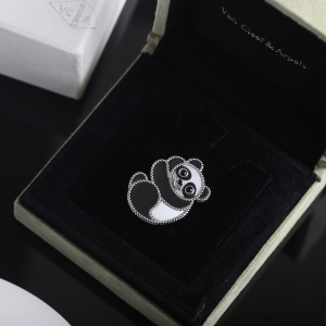 Essenceofluxury Womens Jewelry Van Cleef Arpels Lucky Animals Panda Brooch A205PP380 AA201945