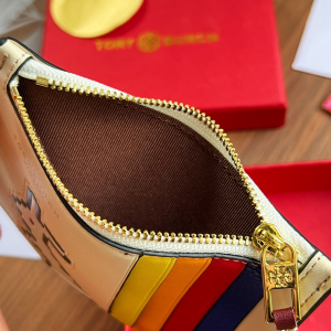 Essenceofluxury Free Gift Tory Burch Rabbit Rainbow Top Zip Card Case A62PP60 AA201974