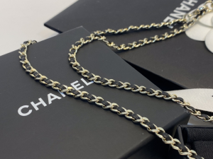 Essenceofluxury Womens Jewelry Chanel CC Logo Tweed Heart Pendant Necklaces A39PP280 AA201969