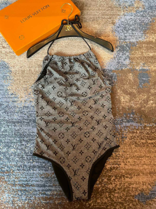 Essenceofluxury Free Gift Louis Vuitton One Piece Swimsuit Bikini Gray SML A123PP100 AA202002