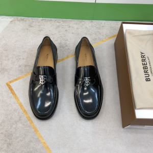 Essenceofluxury Mens Shoes Burberry Monogram Motif Leather Loafers 39 To 45 A151PP680 AA202034