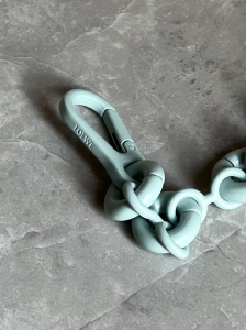 Essenceofluxury Womens Strap You Loewe Donut Chain Shoulder Strap in Green A104PP280 AA201981