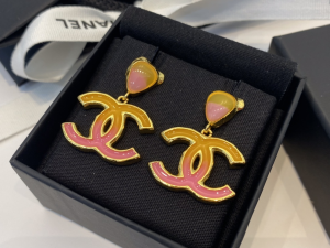 Essenceofluxury Womens Jewelry Chanel CC Logo Pendant Earrings A39PP180 AA202113