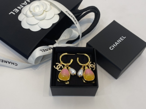 Essenceofluxury Womens Jewelry Chanel CC Logo Pendant Earrings A39PP180 AA202114