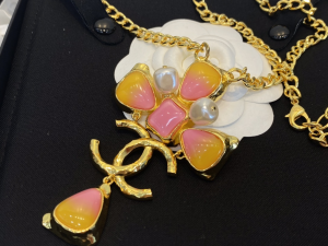 Essenceofluxury Womens Jewelry Chanel Gold CC Logo Pendant Necklace A39PP280 AA202112